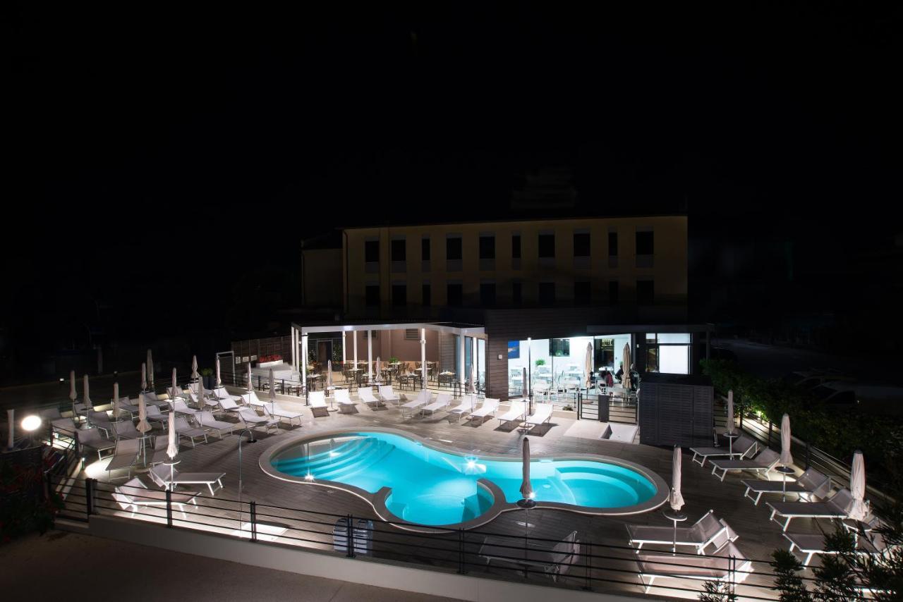 Hotel Ristorante Dante Torgiano Kültér fotó