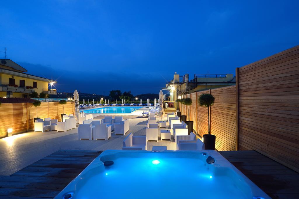 Hotel Ristorante Dante Torgiano Kültér fotó