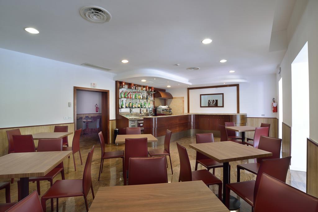 Hotel Ristorante Dante Torgiano Kültér fotó